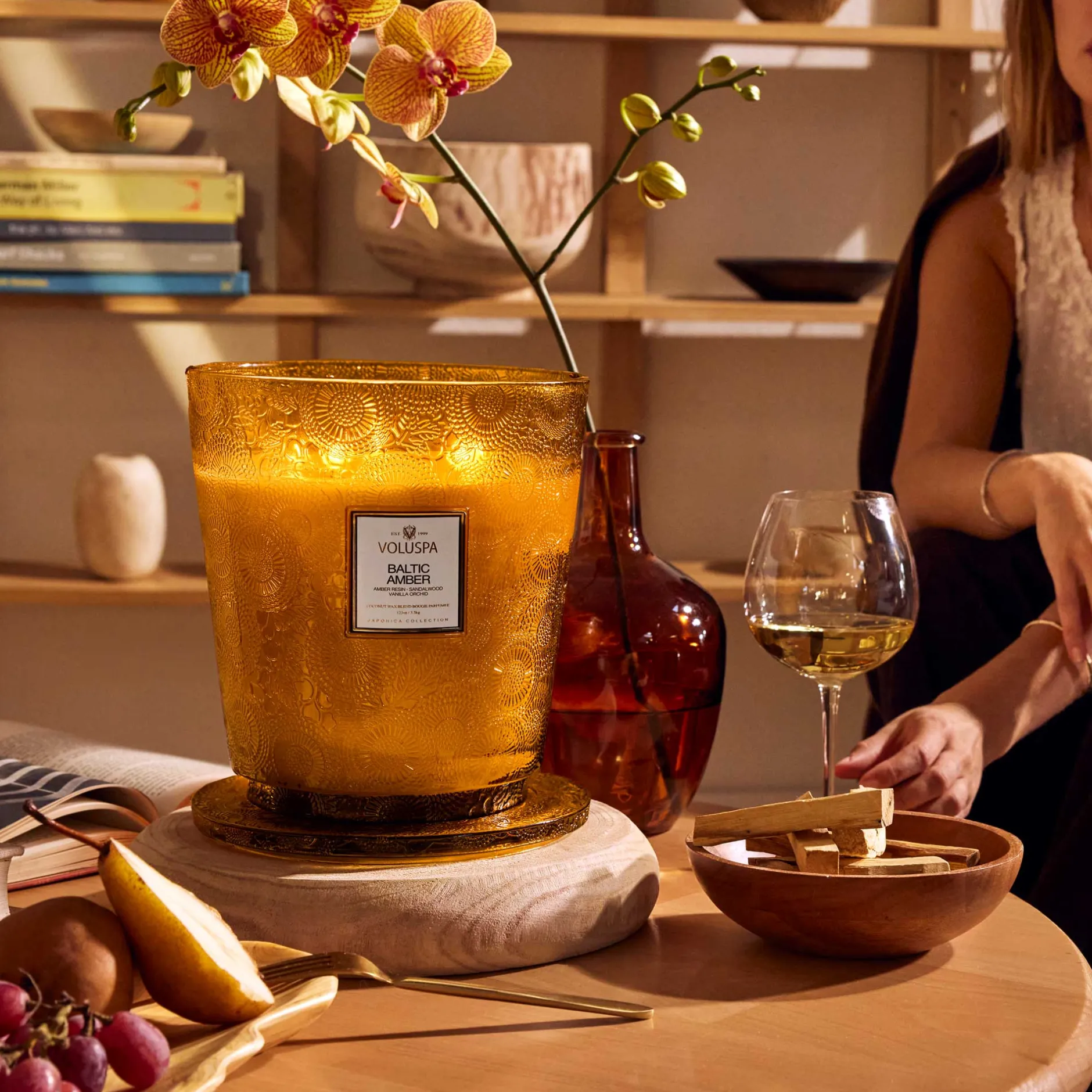 Voluspa Baltic Amber|5 Wick Hearths|Baltic Amber