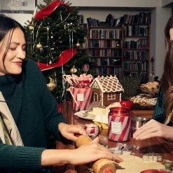 Voluspa Large Jars|Crushed Candy Cane