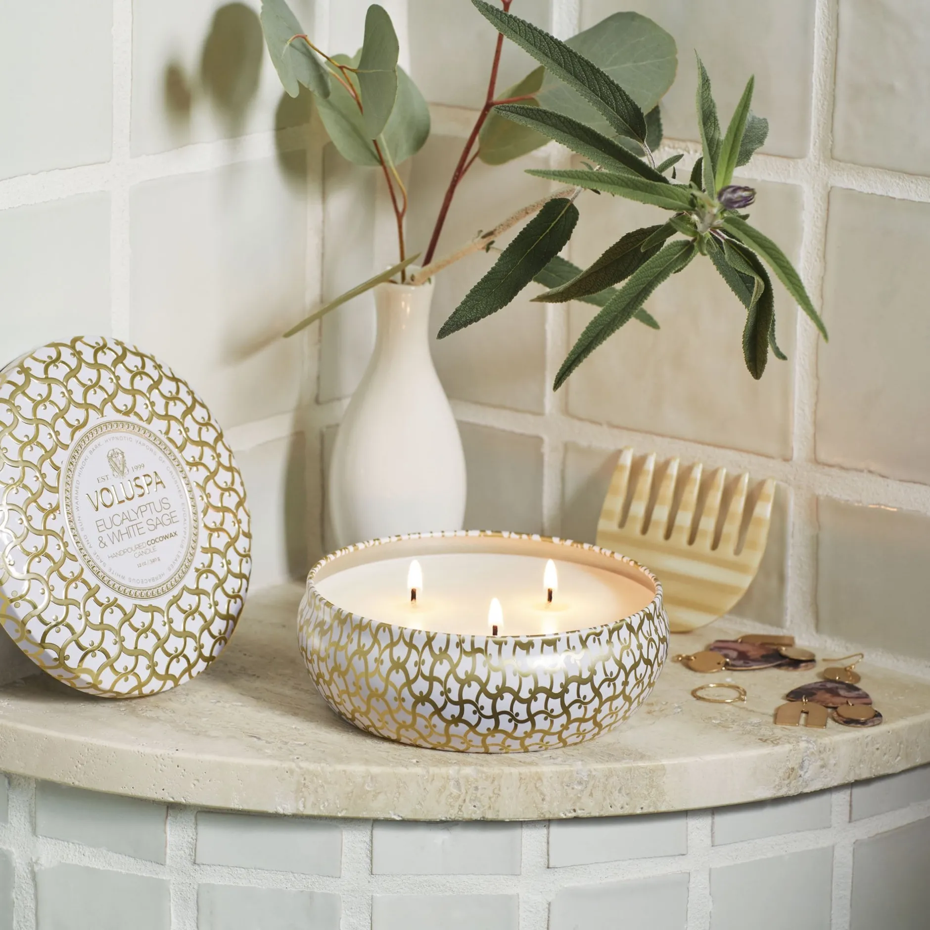 Voluspa 3 Wick Tin|Eucalyptus & White Sage|Eucalyptus & White Sage