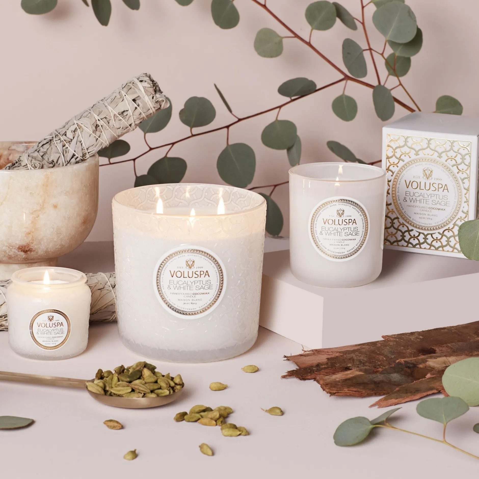 Voluspa 3 Wick Hearths + Luxe|Eucalyptus & White Sage|Eucalyptus & White Sage