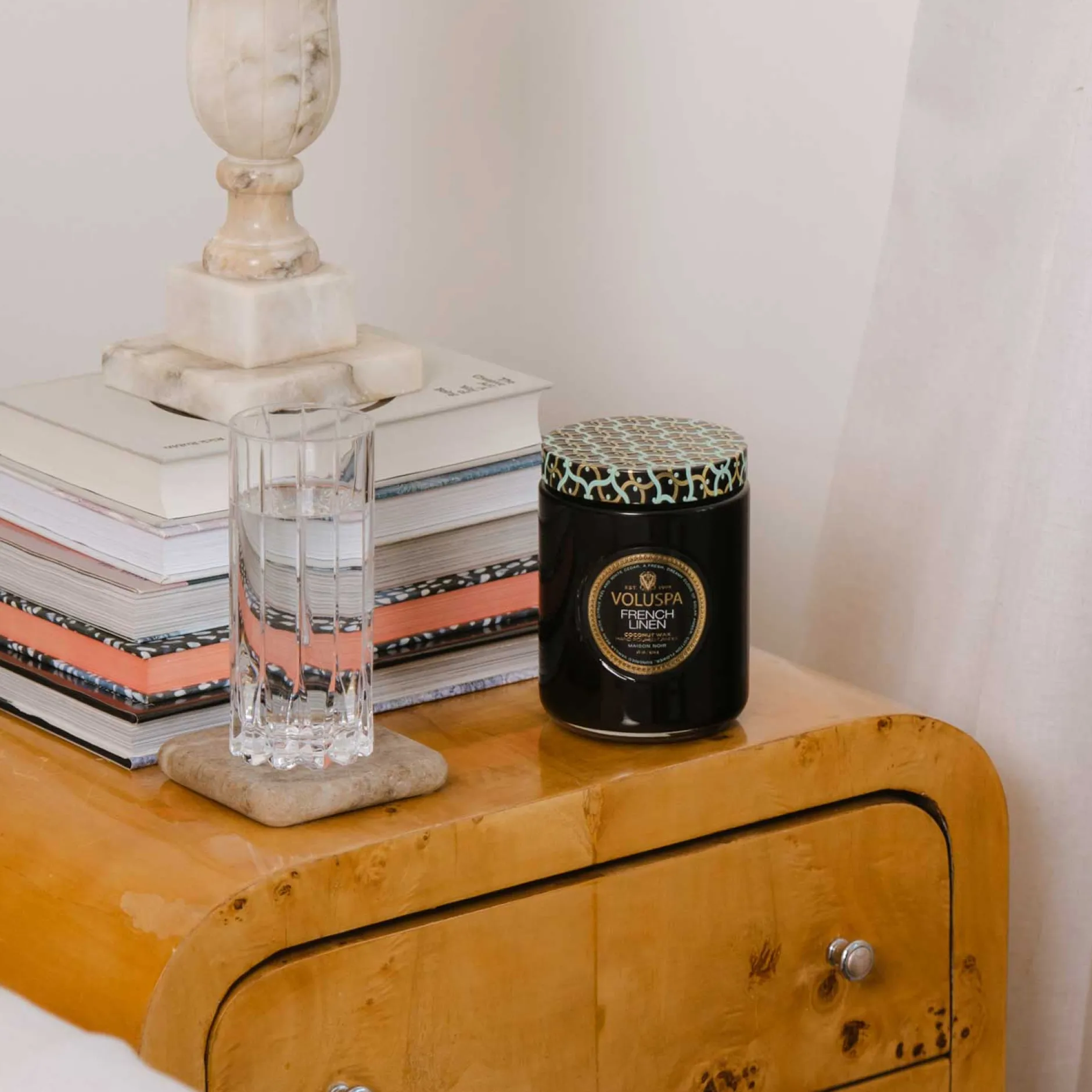 Voluspa Large Jars|French Linen|French Linen