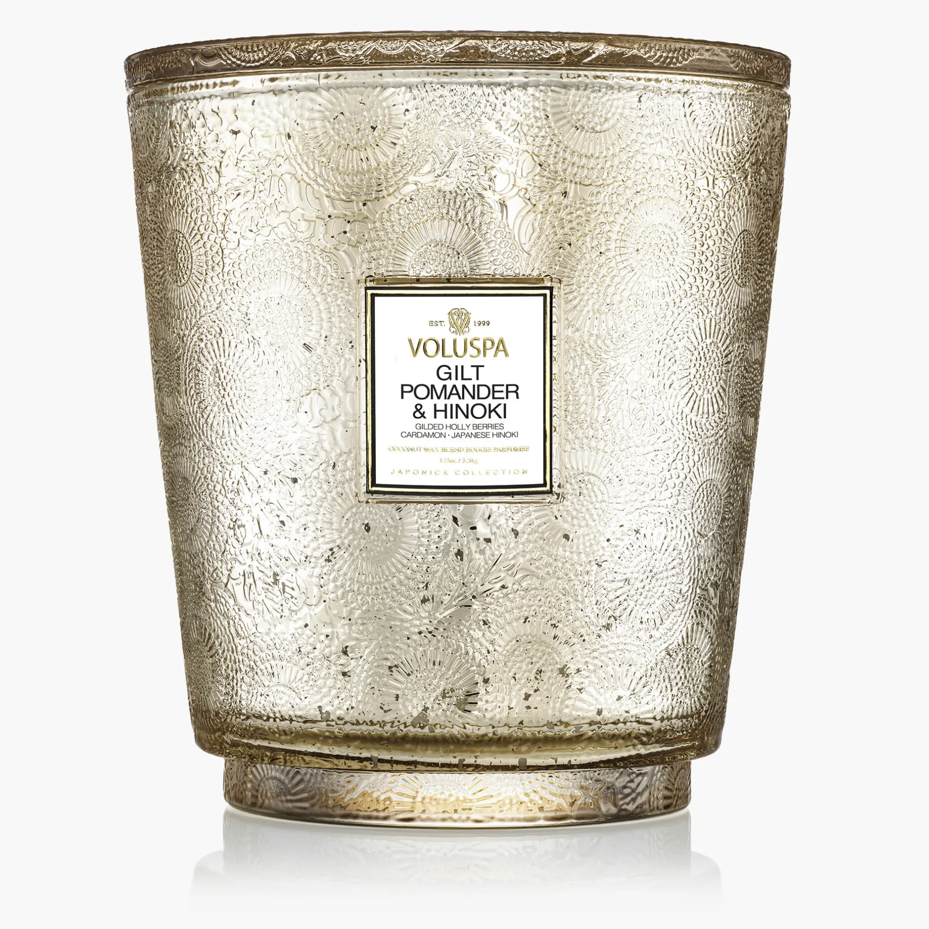 Voluspa Gilt Pomander Hinoki|5 Wick Hearths|Gilt Pomander & Hinoki