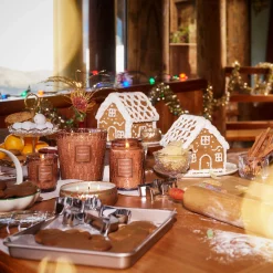 Voluspa Classic Candles|Gingerbread Chalet