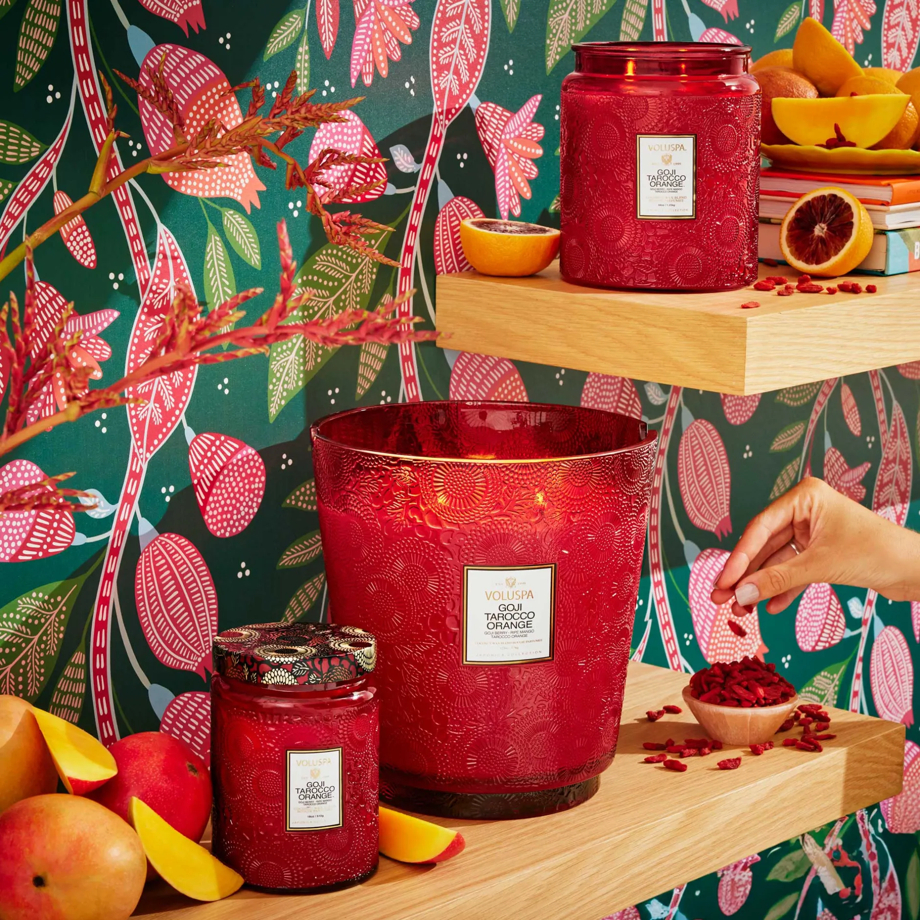 Voluspa Goji Tarocco Orange|5 Wick Hearths|Goji Tarocco Orange