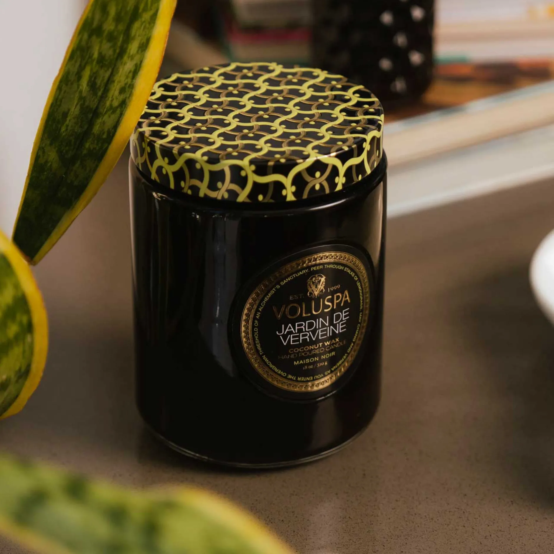 Voluspa Jardin De Verveine|Large Jars|Jardin De Verveine