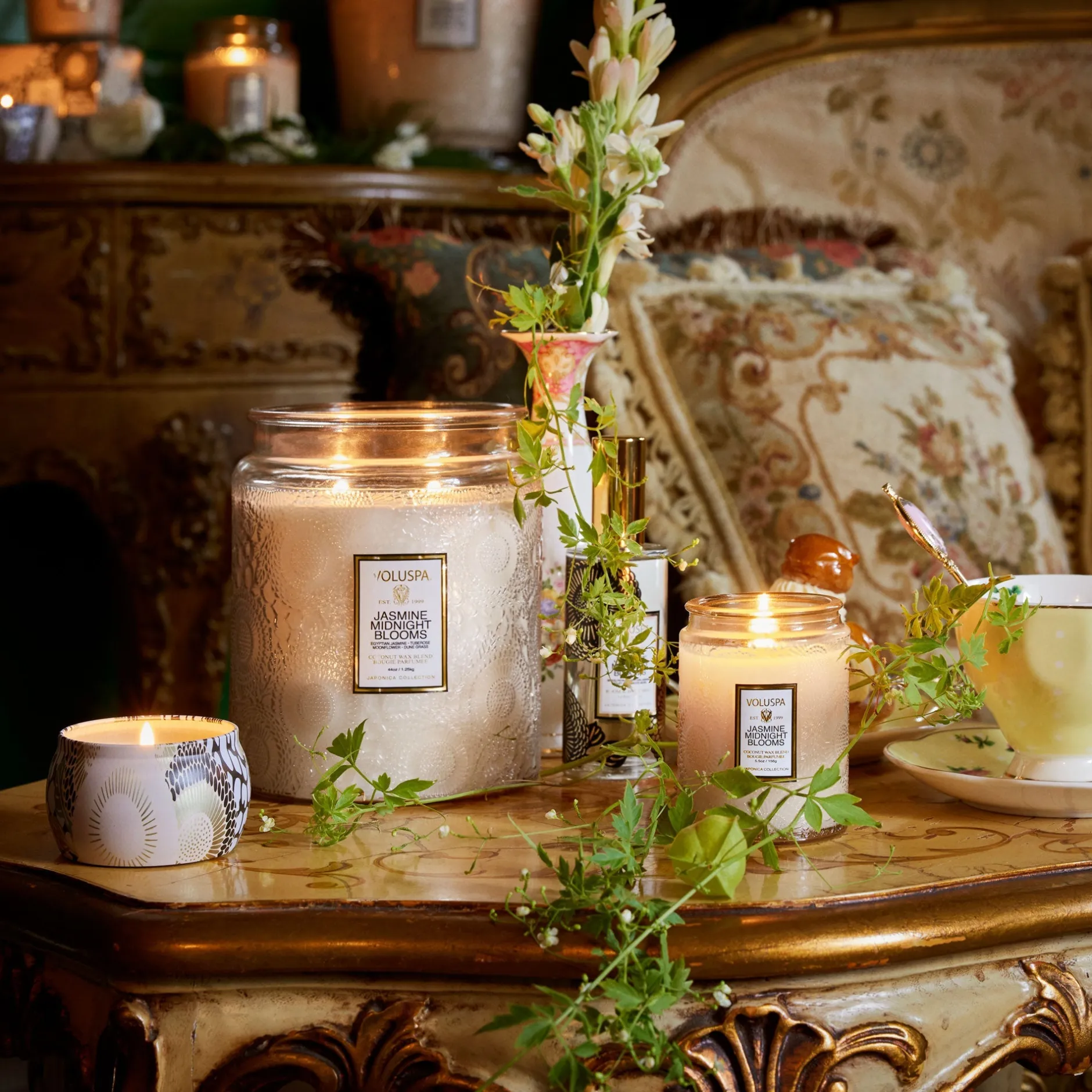 Voluspa Mini Tin|Jasmine Midnight Blooms|Jasmine Midnight Blooms