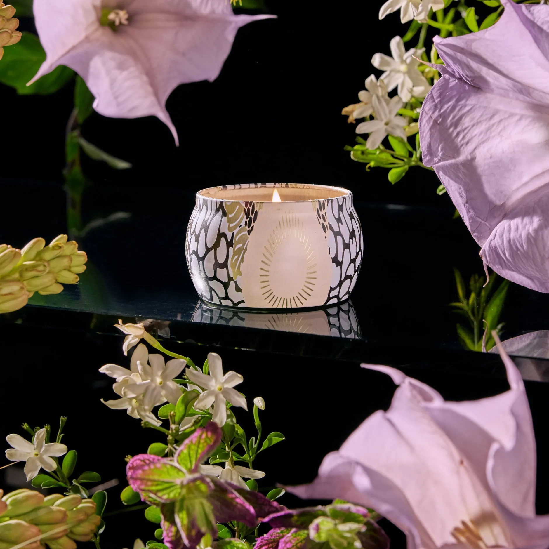 Voluspa Mini Tin|Jasmine Midnight Blooms|Jasmine Midnight Blooms