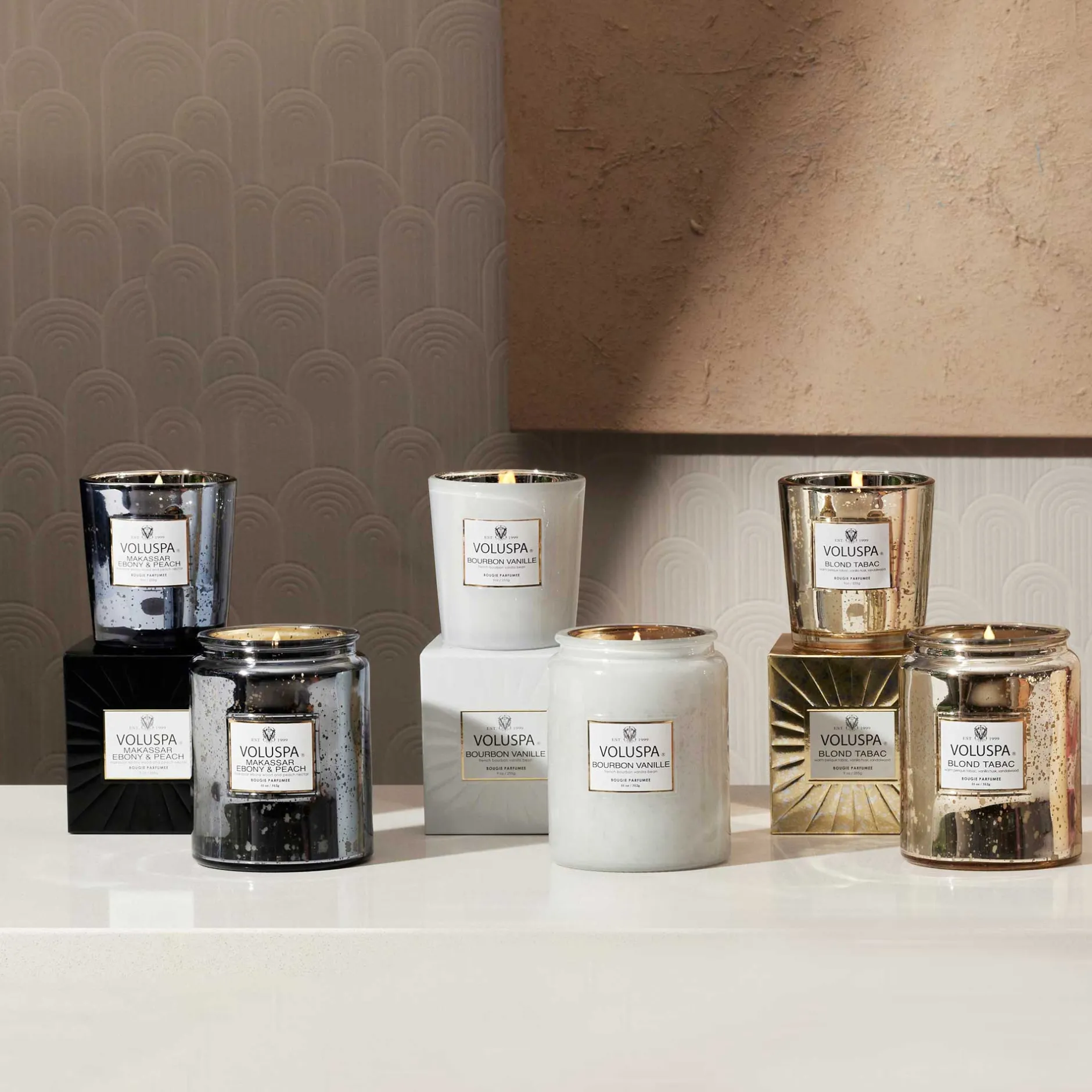 Voluspa Classic Candles|Makassar Ebony & Peach