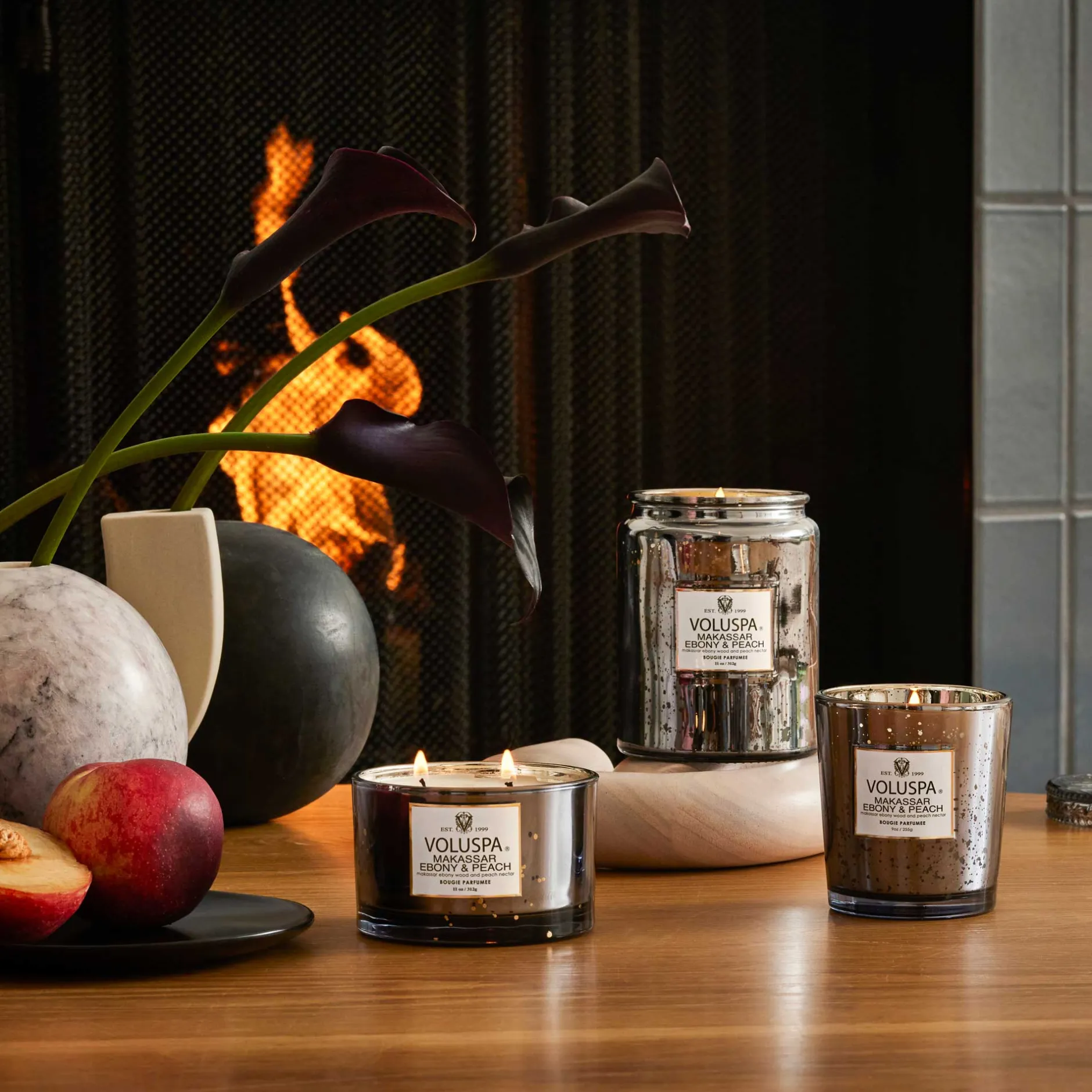 Voluspa Classic Candles|Makassar Ebony & Peach