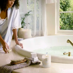 Voluspa Mountain Lavender & Chamomile|Mountain Lavender & Chamomile