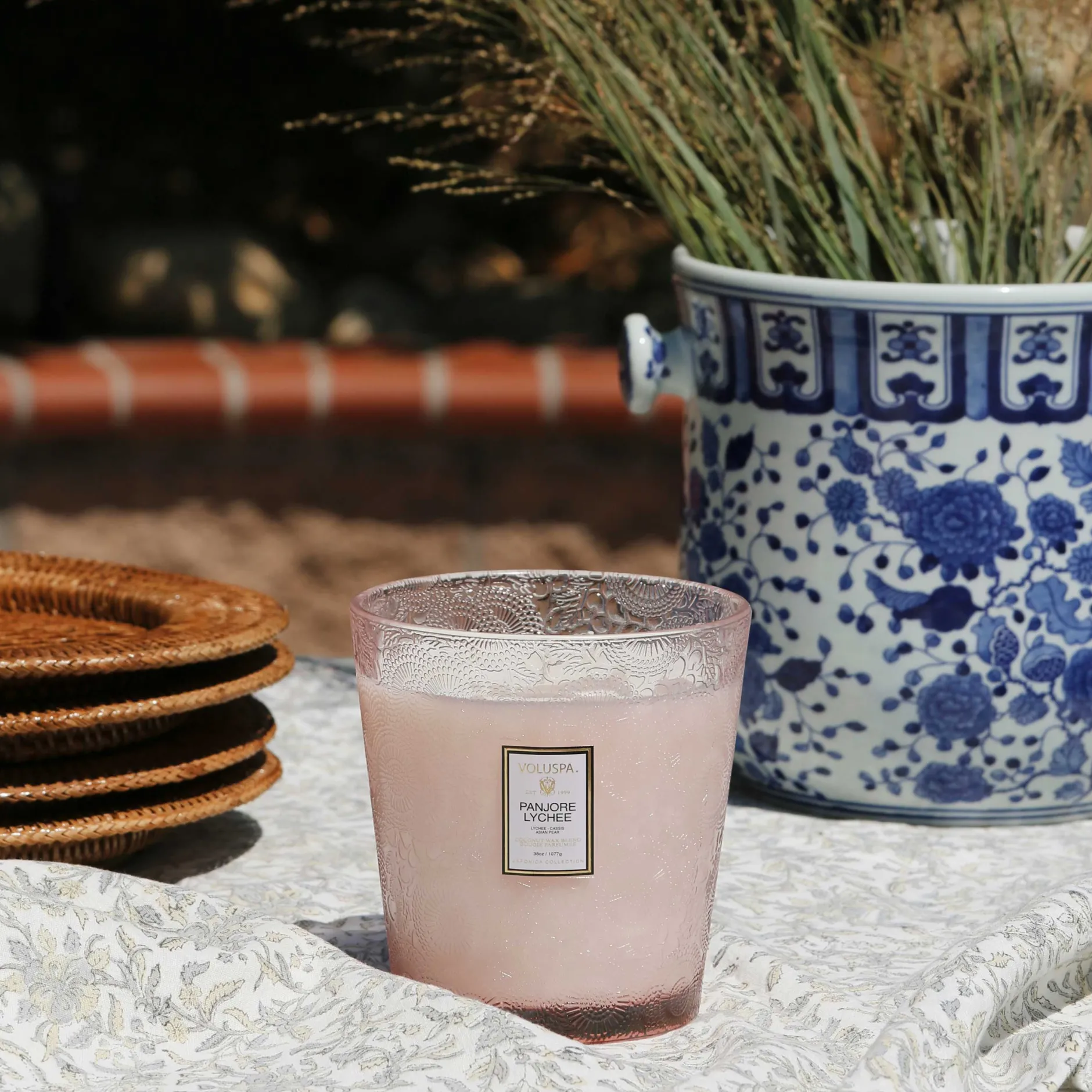 Voluspa 3 Wick Hearths + Luxe|Panjore Lychee