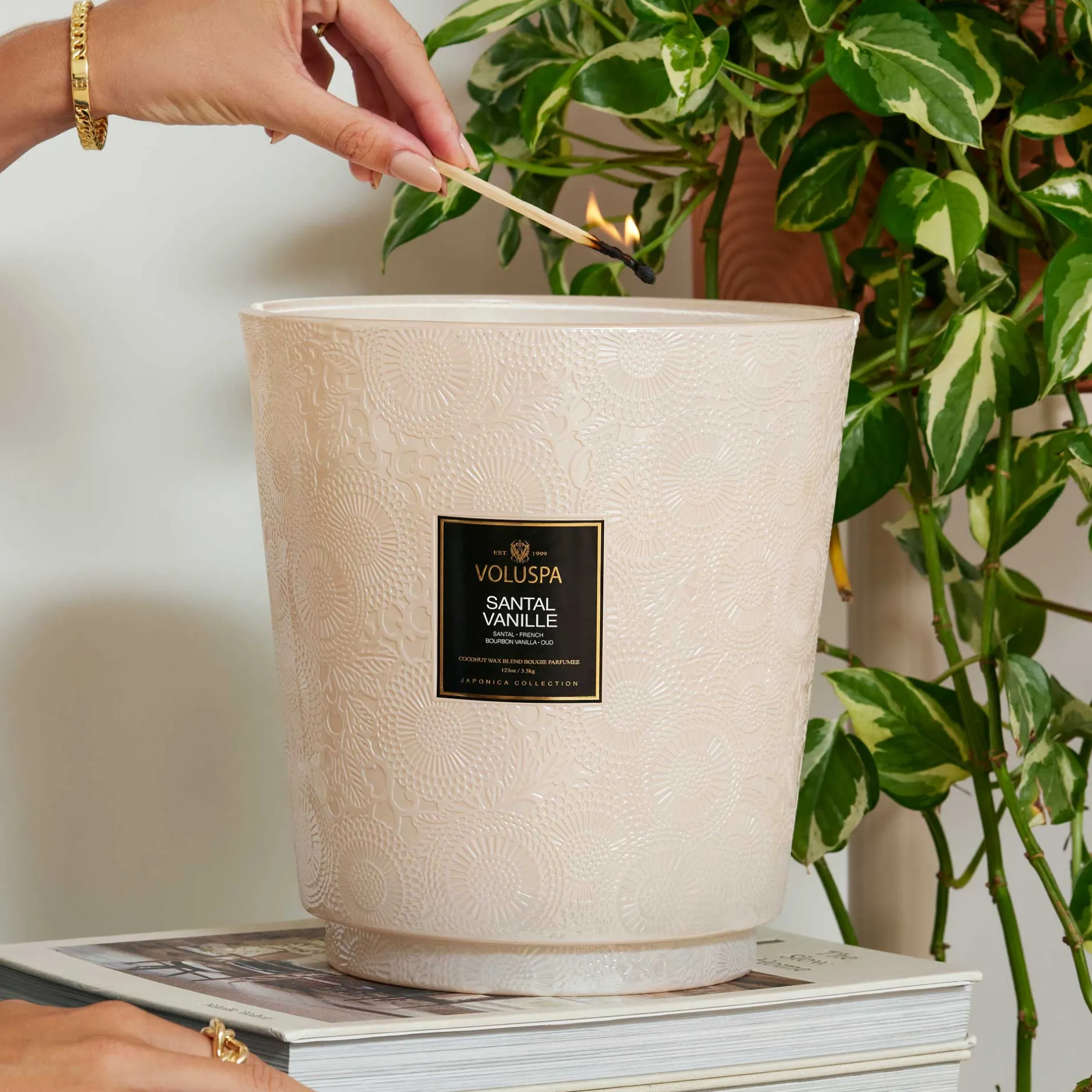 Voluspa Santal Vanille|5 Wick Hearths|Santal Vanille