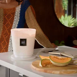 Voluspa Tahitian Coconut Vanilla|5 Wick Hearths|Tahitian Coconut Vanilla