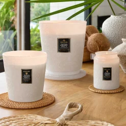 Voluspa Tahitian Coconut Vanilla|3 Wick Hearths + Luxe|Tahitian Coconut Vanilla